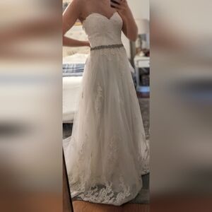 Lace Sweetheart Wedding dress